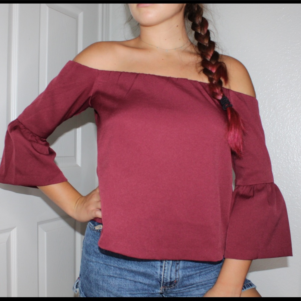 Off the shoulder, maroon top